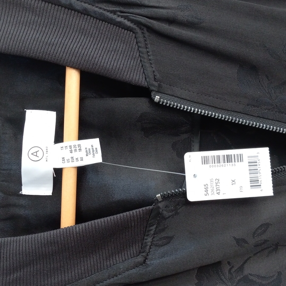 Satin bomber jacket - Picture 2 of 3